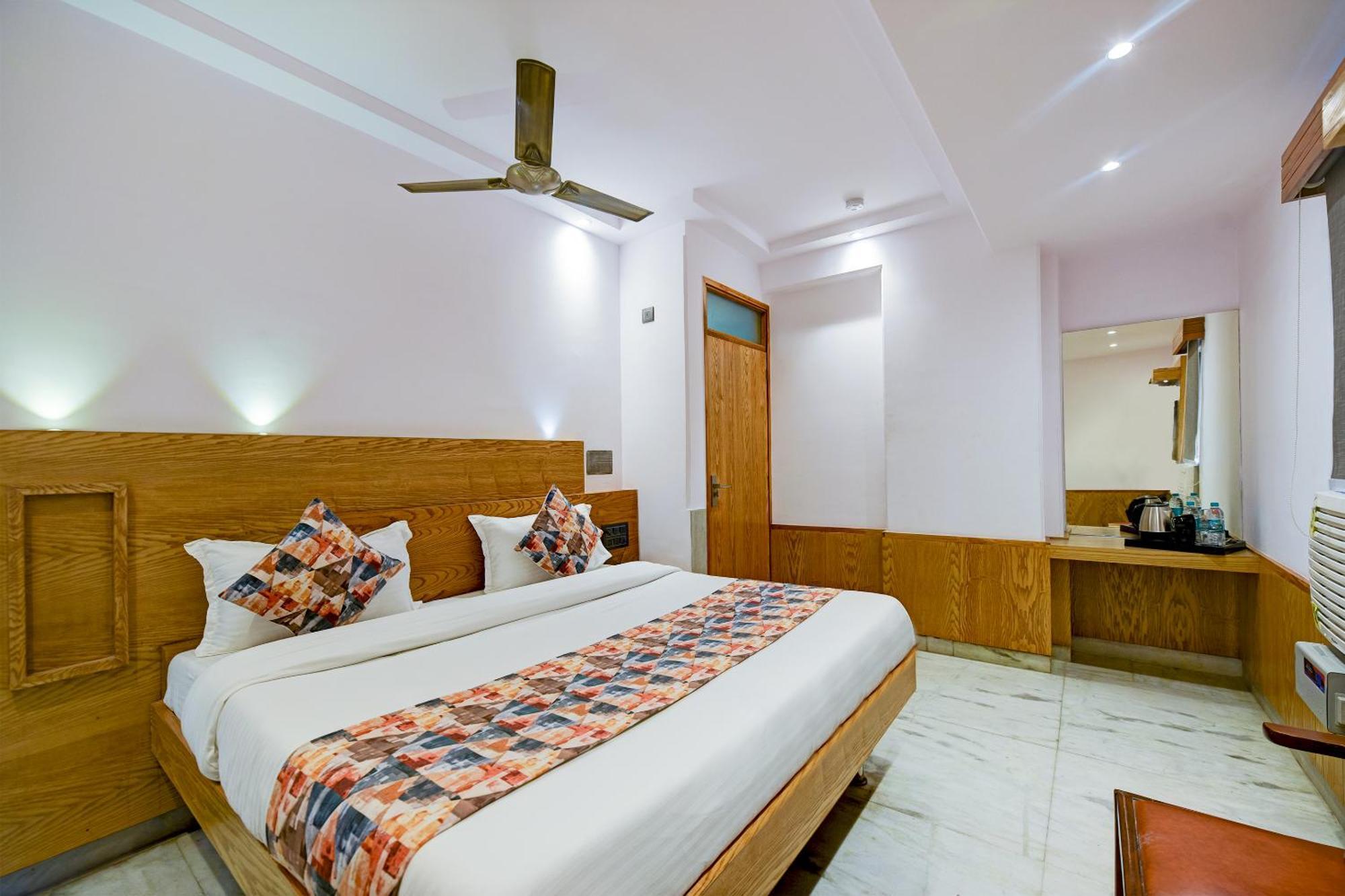 Hotel Cottage Yes Please New Delhi With Pick Up Services Új-Delhi Kültér fotó