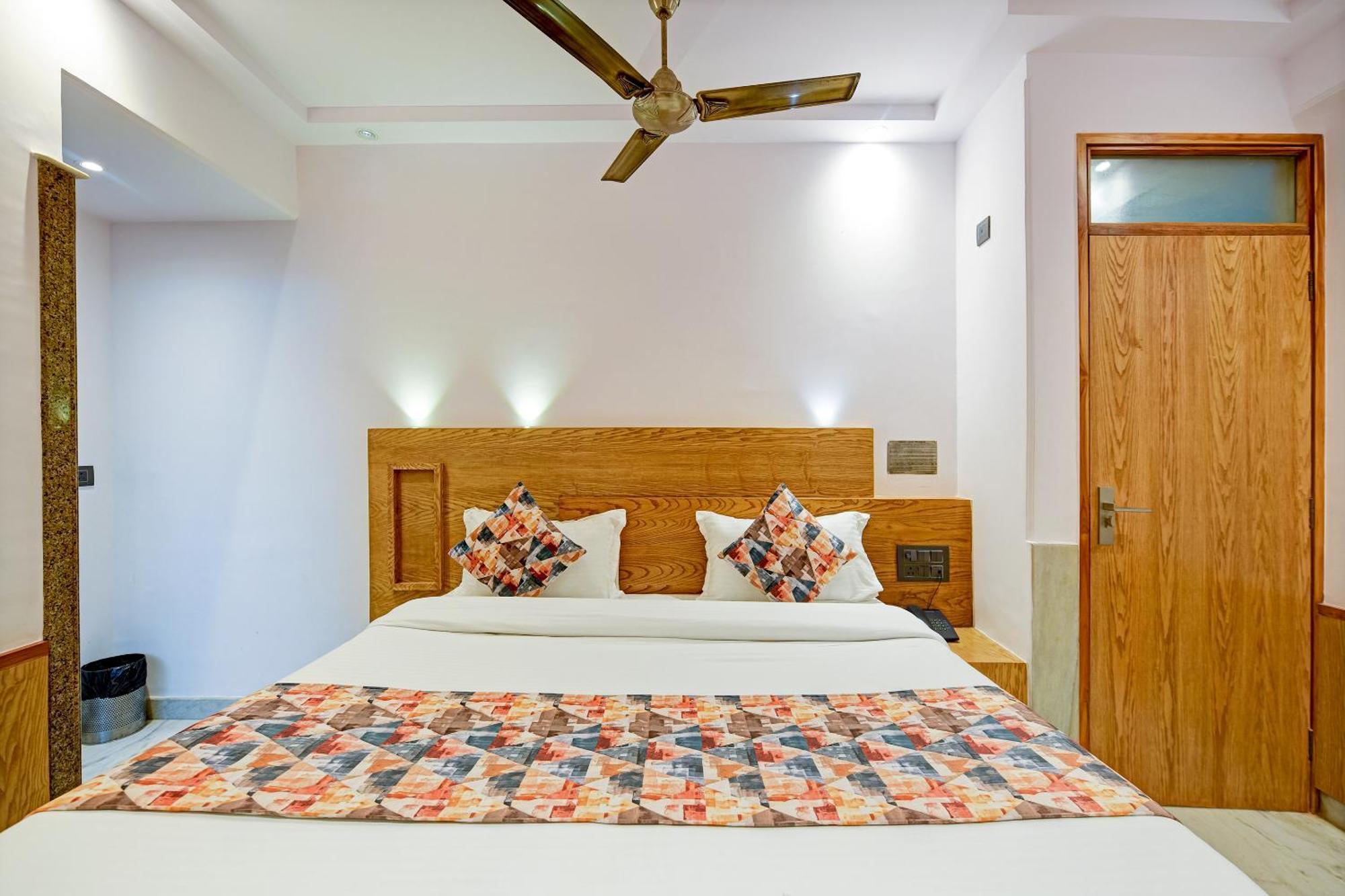 Hotel Cottage Yes Please New Delhi With Pick Up Services Új-Delhi Kültér fotó